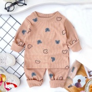 Quà tặng quần áo em bé – Món quà thiết thực, ý nghĩa cho bé yêu